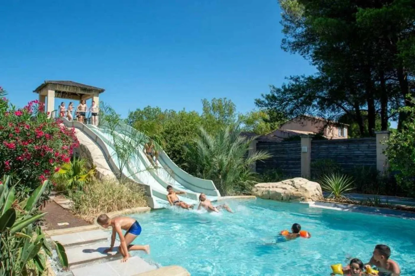 Mobilhome 3 Etoiles - Parc Aquatique - Eece0I Le Muy Holiday home